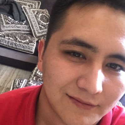 fMbPYieCNjsm8lN's profile picture. 