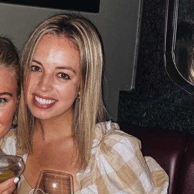 carolineabell's profile picture. 