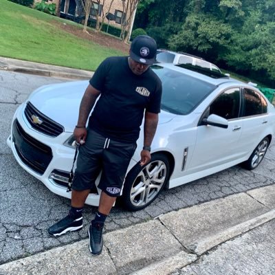 RN4L_100's profile picture. 