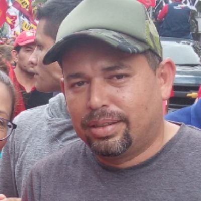 Soldado de Chávez en la Tierra!!!
Sígueme vamos a darle duro al Fake!!!