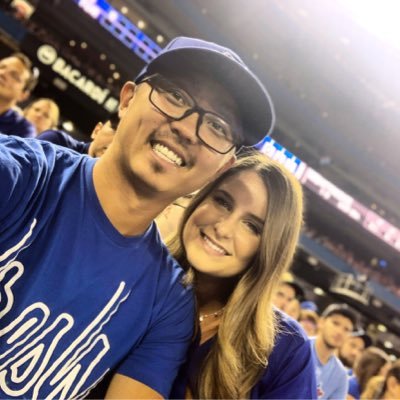 DerekWu's profile picture. YQR Hammer smasher @CollabConstruction, Lover to @Auzwold ✈️ Wannabe Traveller ☺️Optimist