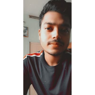 RankwarVaibhav's profile picture. Engineer To Be 🖤