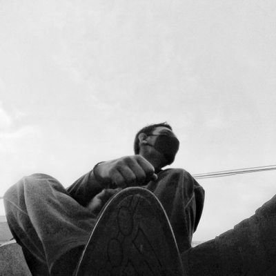 DevDwiv99938353's profile picture. "A warrior" ⛈️🌦️🌤️ 
"Trying to be better than yesterday" 🌱🌾🌳
"Come! hold my hand, we will grow together"🙋🙌✌️
"वसुधैव कुटुंबकम्" 🍁💐🏵️