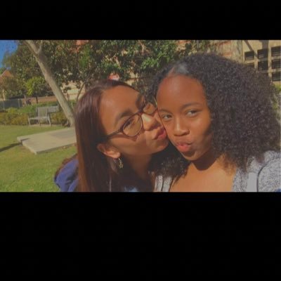 theylovenef's profile picture. 