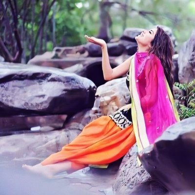 शब्दों से रचित कविता, शब्द ही हैं जीवन आधार,
शब्दों से ही परिपूर्ण है ढाई अक्षर प्रेम का सार...❤️
https://t.co/CiioS5ULgF…