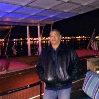 Yz80R's profile picture. En Dios confío.... de todos los demás sospecho..