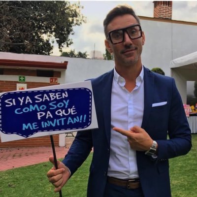 JuanFLongas's profile picture. Storyteller