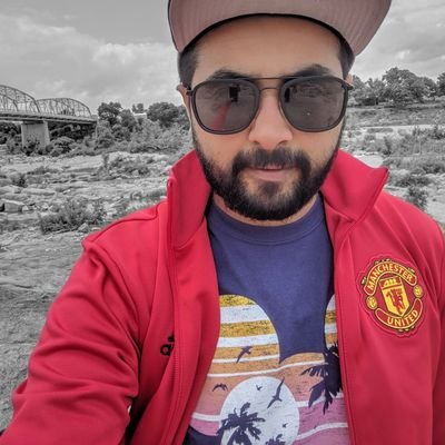 Architect, Aggie, Mercedes & Manchester United fan for life!♥️