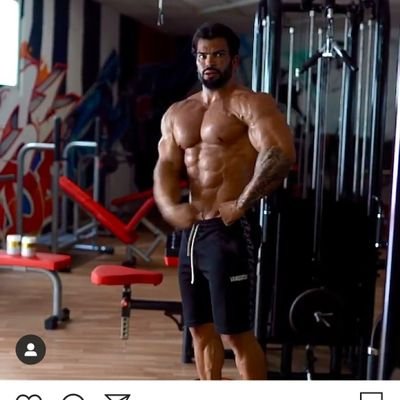 Gym lover, muscle giant, love making jokes and sports , sales of gym equipment and drugs for out feet . coaching and gym directives
