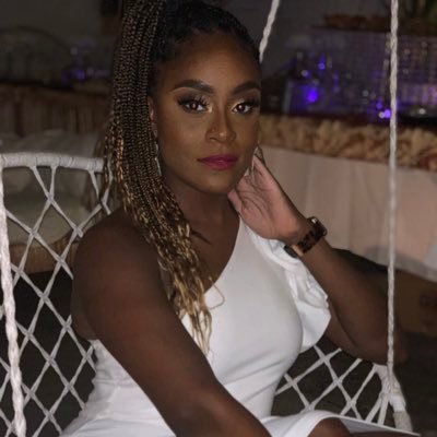 frahnceydahncey's profile picture. a G wagon in a room full of C-classes | HU Alum | educata.spacecurator.maximizer