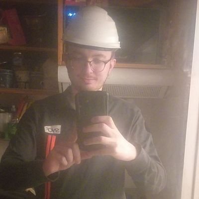 AHEULIEZ's profile picture. Electricien de maintenance GHUEP Trousseau Rothschild la roche guyon tenon Saint Antoine APHP Sorbonne université