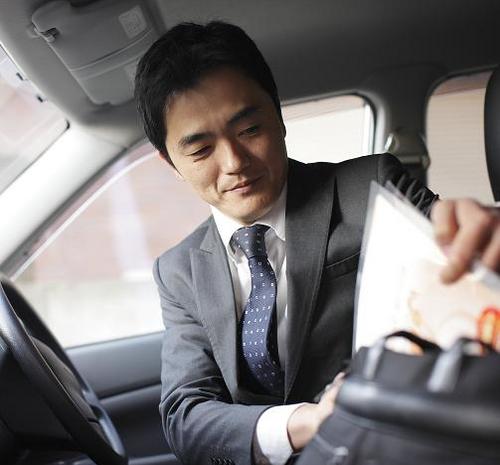 横浜のヒーターメーカー、㈱スリーハイで営業を担当。ここから全国のモノづくりの現場へヒーターを届けています。