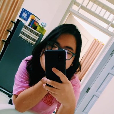 DivaGresani's profile picture. 