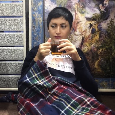 journalist
اینجا مال یه روزنامهنگار-خبرنگار خسته است.