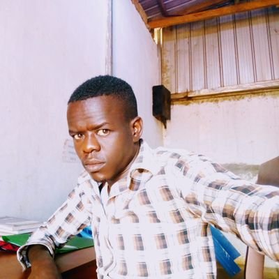 chemical engineer ...🇺🇬🇺🇬 ...⚽ man utd fan...🖤 x-tian ..do the unexpected and den...win.../+256750303175 davidimalingat3@gmail.com
