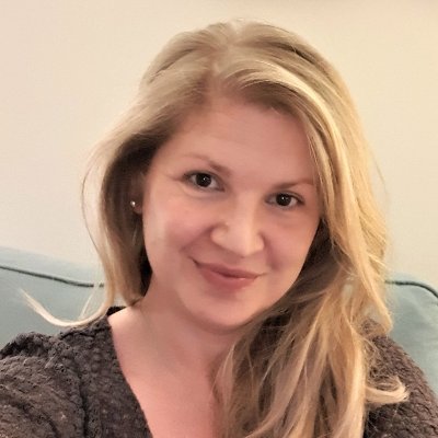 hannah_fox's profile picture. Views my own. She/her.