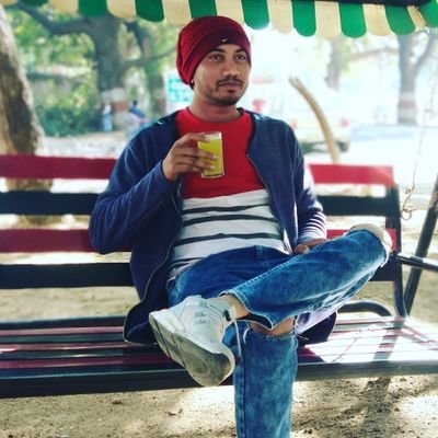 AmitVas88533132's profile picture. I don't like people who tell lie and cheated to others.