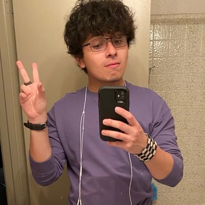 Hiya! my name is Monroe. I’m a creative guy and I’m also a huge nerd who’s into gaming, cars and cosplay. Follow me on Twitch and Instagram too for more!