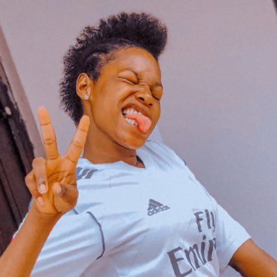 iTweet for fun. Made of Sarcasm |Fifa Queen🎮! FC❤️@ManUtd Fan🛑