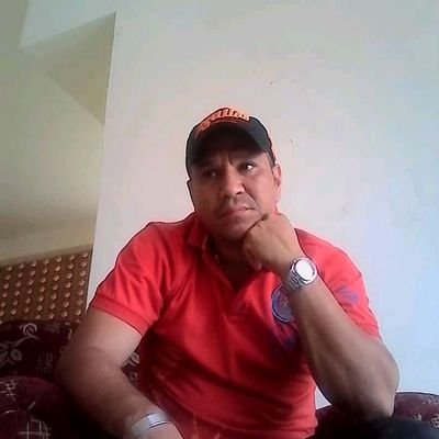 randyur's profile picture. 