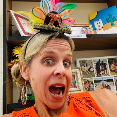 sra_dickerson's profile picture. Love teaching Spanish 1