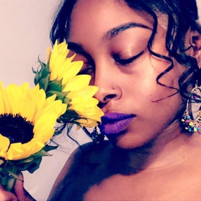 🕯Handmade Aromatherapy Company🌻🍃 | Follow us on IG @sunfloweressences | #supportblackownedbusinesses ✊🏽✊🏾✊🏿