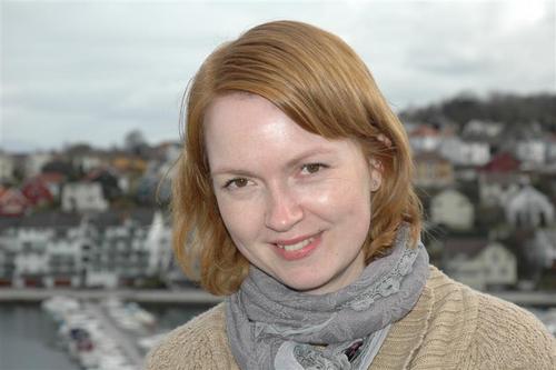 kjerstibernt's profile picture. Kommunikasjonsrådgivar i Statens vegvesen. Medievitar. Gift og har 3 fine ungar. Er samfunnsengasjert og syns humor er viktig.