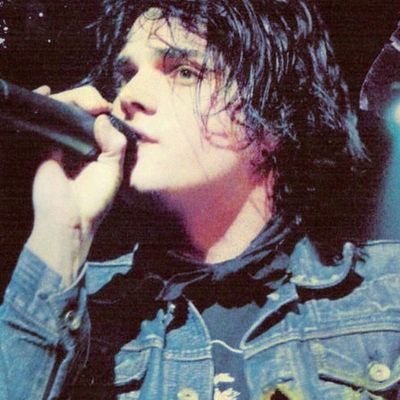 pcg000l's profile picture. 