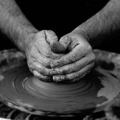 Madaex1's profile picture. La vita è come un’eco: se non ti piace quello che ti rimanda, devi cambiare il messaggio che invii.
(James Joyce)