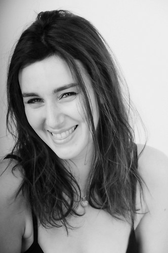 Bibou's profile picture. Juriste reconvertie, musicienne dans l'âme ! Responsable génération de leads chez @OperaEnergie, leader du #courtage en #énergie pour les entreprises.