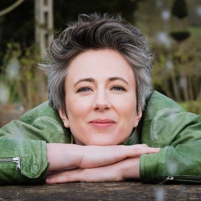 Sinead_Opera's profile picture. Sinéad O'Neill and opera!  

Sinéad is photographed by James Bellorini