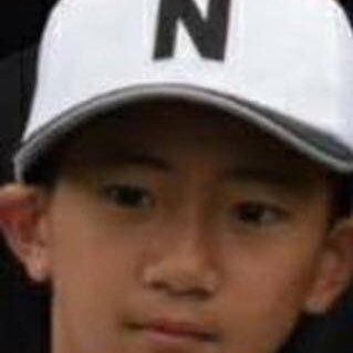 fDATd7NWw5sfclU's profile picture. 