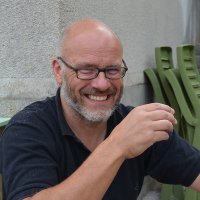 Paul Smith (@fifthandahalf) 's Twitter Profile