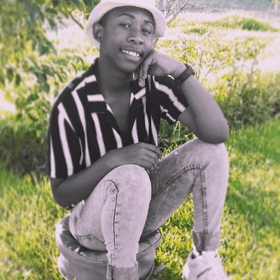 MatuwaneKaau's profile picture. Instagram:@Matuwane_Kaau
WhatsApp:0833633109
Facebook:@Kaau_Matuwane
E-mail:kaaumatuwane17@gmail.com
|#uzalo|#skeemSaam|#Lithapo|#KulfiTheSingingStar