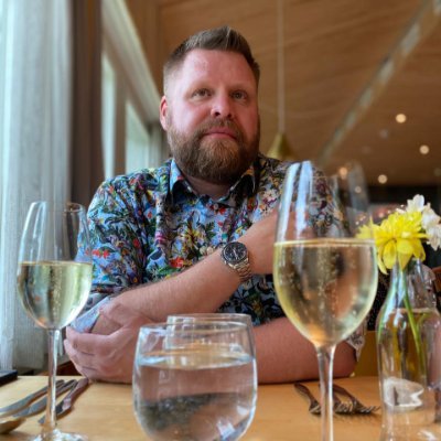 kalle_backman's profile picture. Digi Stardust  ja https://t.co/ZQ9GAjCNEC perustajajäsen. Intohimoinen penkkiurheilija, takana liikaa alasarjamatseja. Ex-rauhanturvaaja, res.vääpeli, Lahest!