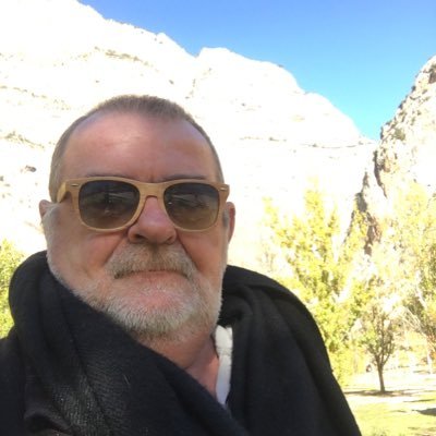 TotiRoyo's profile picture. Actor, locutor de publi, actor de doblaje y director más de 35 años. Selleck, Goodman, Silvestre,, y un montón más. he hecho “Game Over”. Toca descansar. besos!