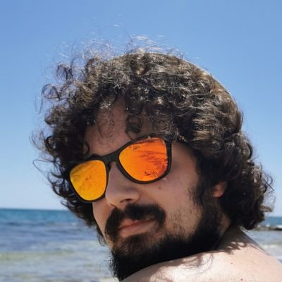 Simone_DC's profile picture. Uno simpatico, a detta degli altri.