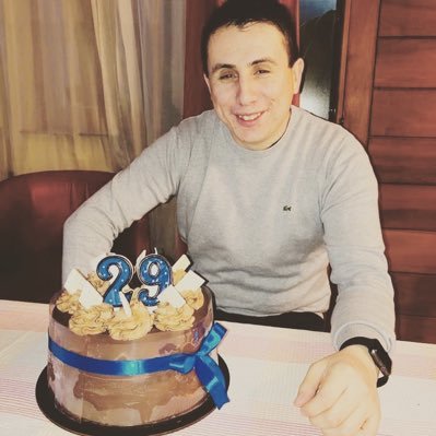 Kevin_vq's profile picture. #31 años , Contador Auditor. Hincha de la Universidad de chile mi frase ante la adversidad #VamosLaU. Nada es imposible.