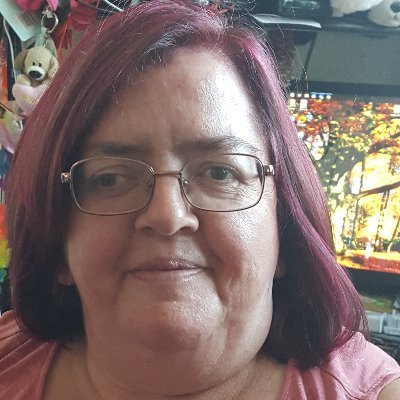 Poole Pirates - Bournemouth and Exeter Rugby - love music reading, red pandas, owls and cats - cat mum - opinions my own not my problem if you don't like them