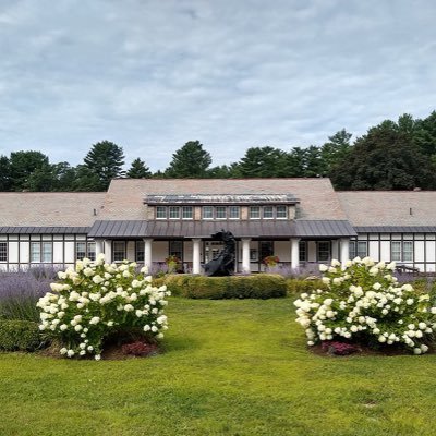 The National Museum of Dance & Hall of Fame is the only museum in the United States devoted exclusively to this art form.