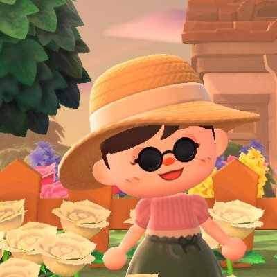 town: Portapeach | My island aesthetic is mostly inspired by my great-grandmothers flower garden, greenhouse and farm. 
(she/them) | 29 | lgbtq+ friendly & BLM