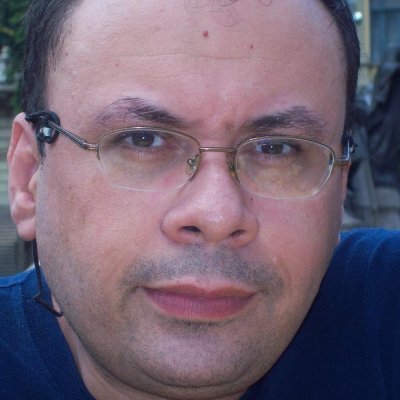 Professor de matemática e lógico, teorista de conjuntos, trabalhando em Salvador na UFBA.