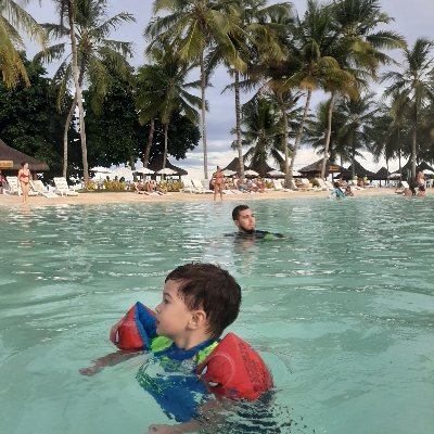 d4RKs1D33's profile picture. 