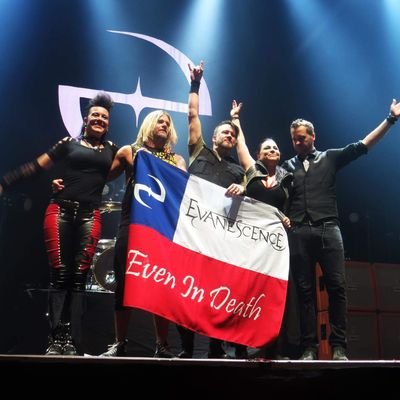 Somos Even In Death. Fan Club Oficial de @Evanescence en Chile. Liderado por @BastianBotello @itsvalobtzombie y @ValeVieraG.