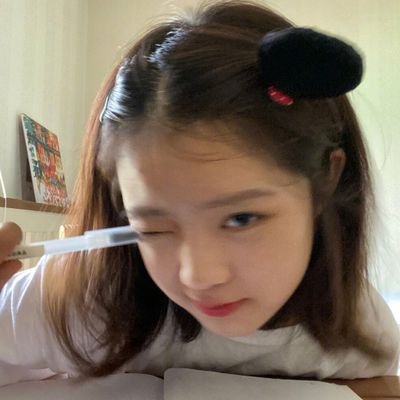 DFfhXeD6Y5kcyxO's profile picture. ..