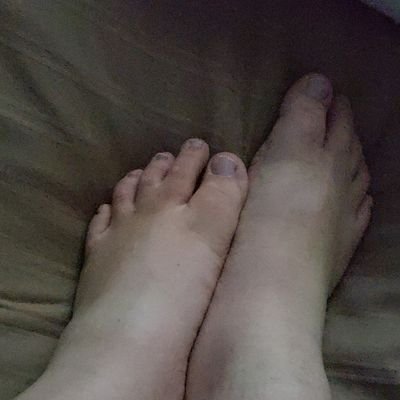 21 years old by sexual man selling feet picture dm for prices 😘💦
15 $ a pics 💦💦 
25 $ a video