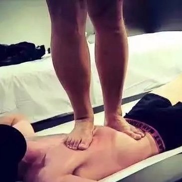 180 85kg 1s/m 推上的都是自己玩的