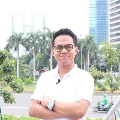 Political junkie and public policy geek•