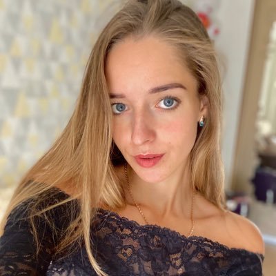 rainb0w_scooter's profile picture. 