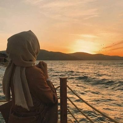 derya__samnr's profile picture. İncitme 🥀🥀🌿🌿